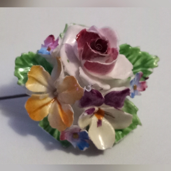 Source Unknown Jewelry - 🌸 brooch